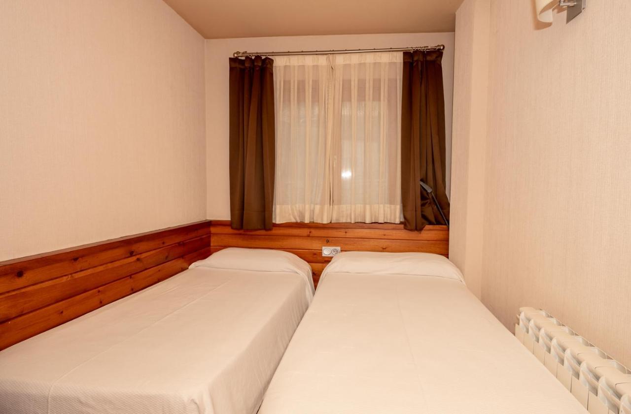 Aparthotel Bellver Bellver De Cerdanya Luaran gambar